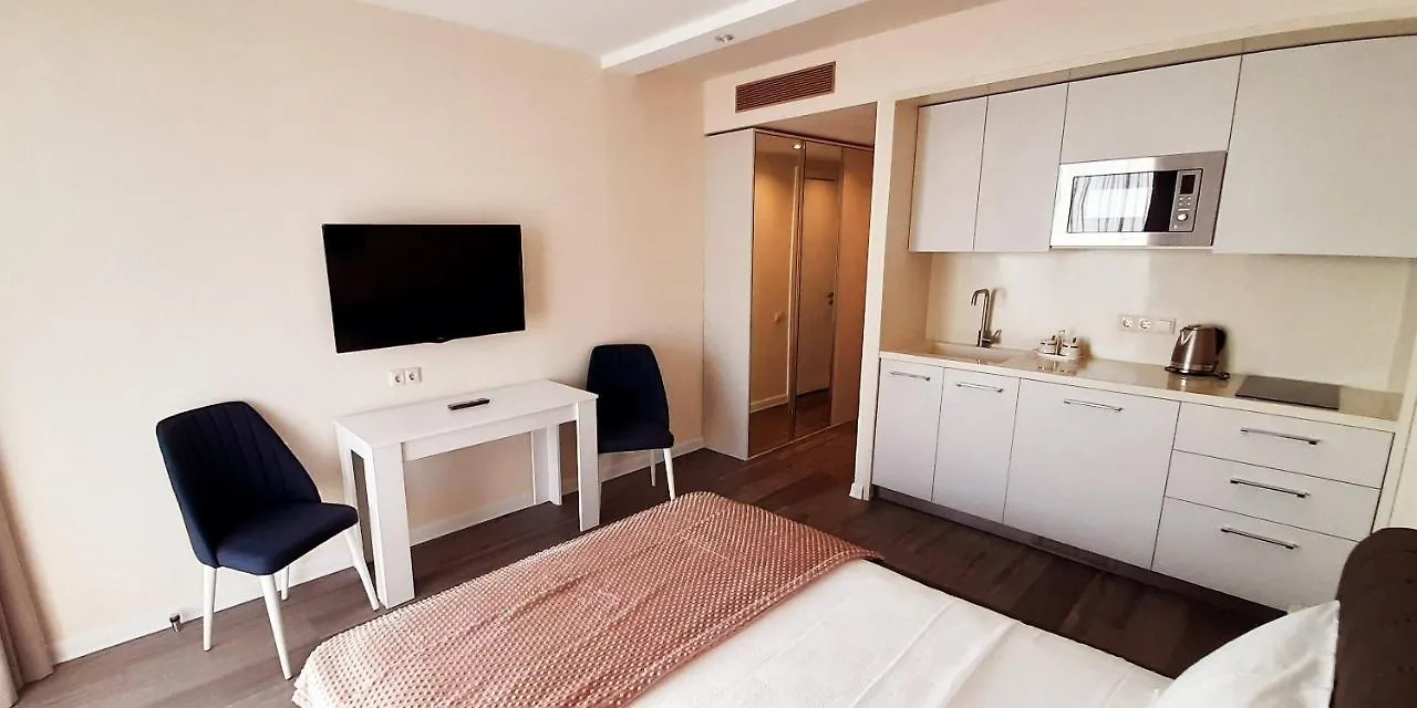 Alliance Palace Sea View Apartment Batoemi
