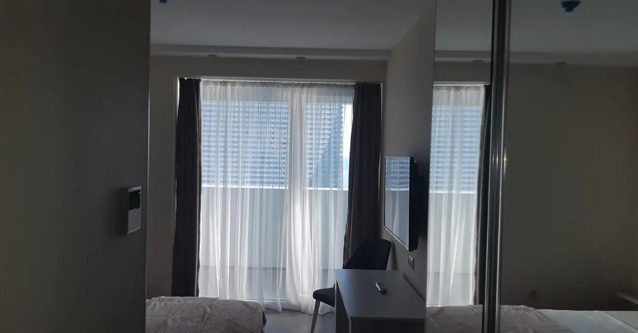 Alliance Palace Sea View Apartment Batoemi